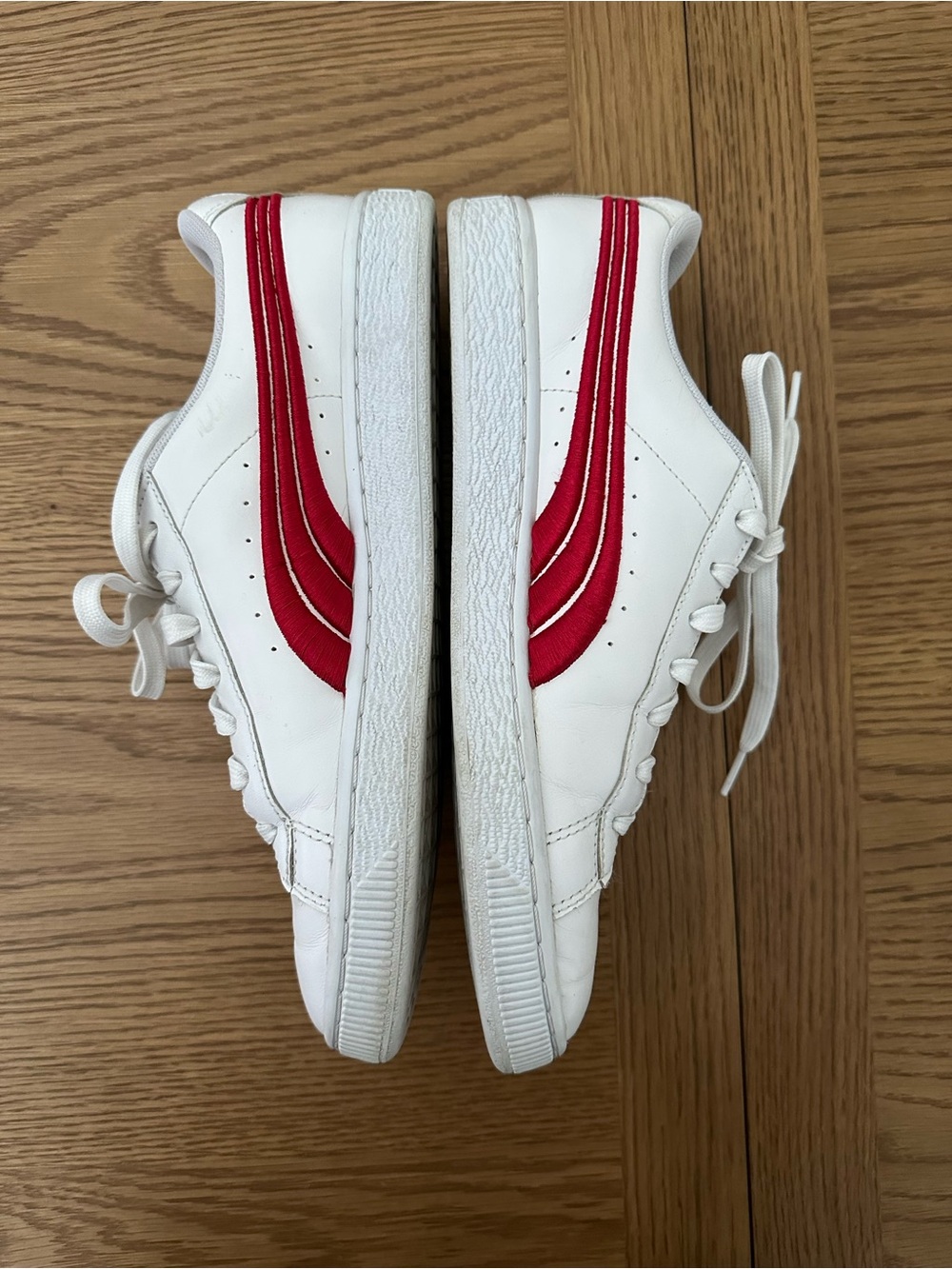 Puma Basket Classic White Men's Sneakers with Red Side Stripe 7.5